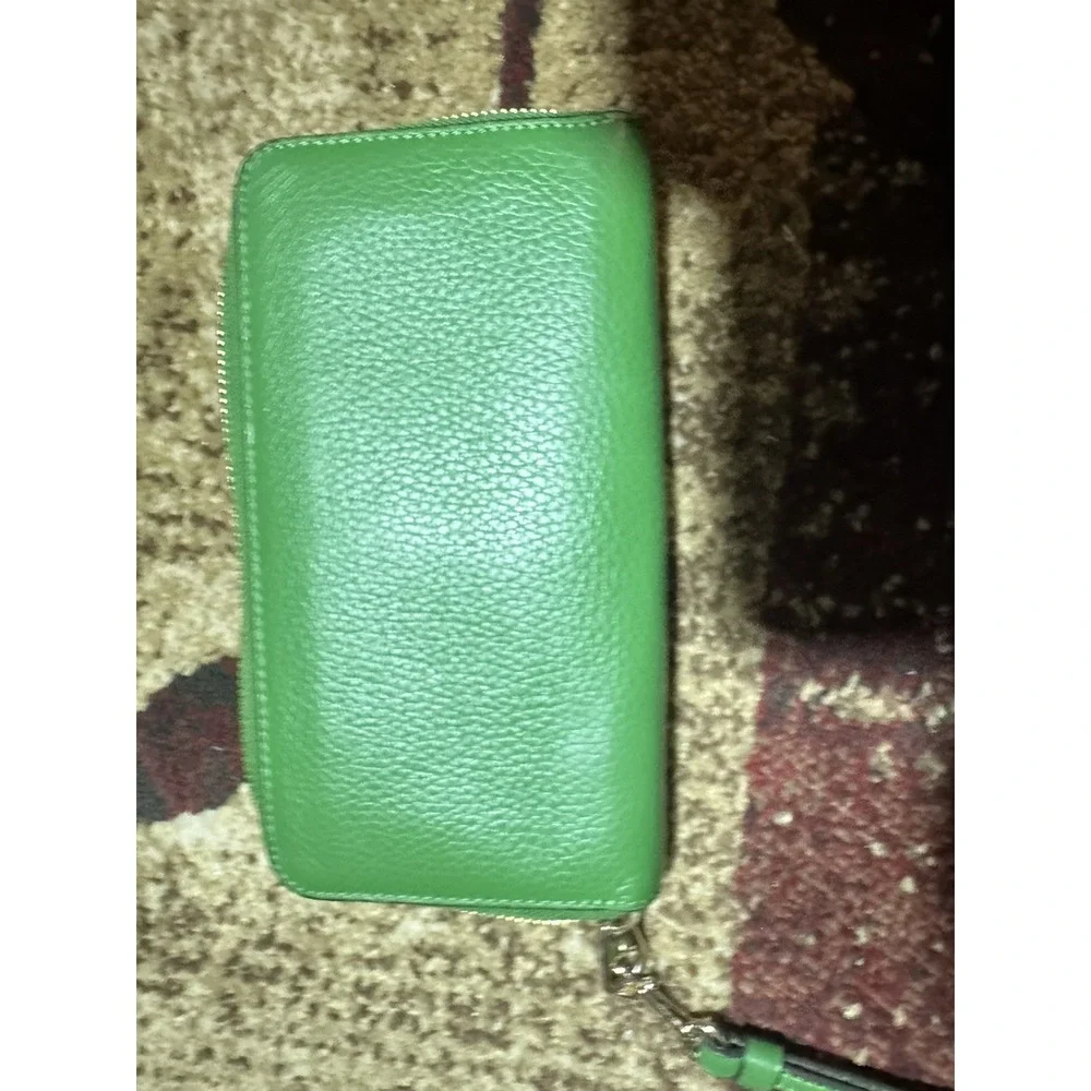 COACH Long Zip-Around Green Pebble Leather Wallet with Gold Hardware AUTHENTIC
